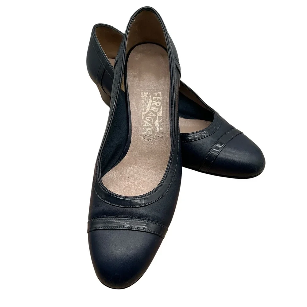 Salvatore Ferragamo‎ Navy Blue Leather Block Heel Pumps 338R Women Size 7 B